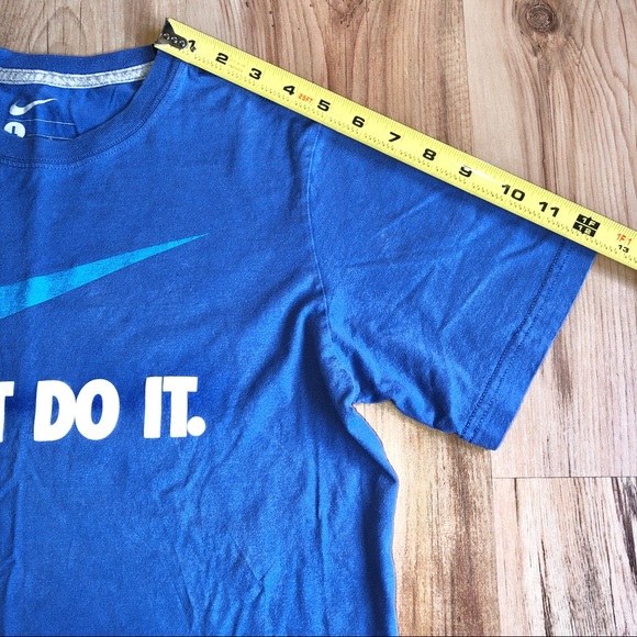 NIKE JUST DO IT Swoosh Tee Shirt Blue Large Boy’s - Picture 8 of 15